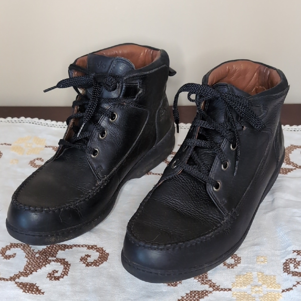 Clarks Men's Black Leather Ankle Boots